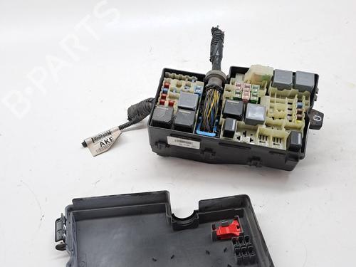 Used Fuse box FORD FOCUS III 1.5 TDCi (120 hp) 26882353