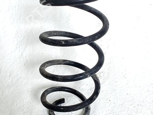 Stoßdämpferfeder für TOYOTA YARIS (_P13_) 1.5 Hybrid (NHP130_, NHP130) (101 hp) 31153545