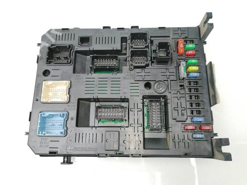 Used Fuse box PEUGEOT 308 I (4A_, 4C_) 1.6 HDi (90 hp) 23379539