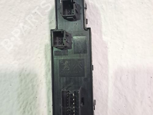 Left front window switch PEUGEOT 208 I (CA_, CC_) 1.2 VTI 82 | BP27714796I27