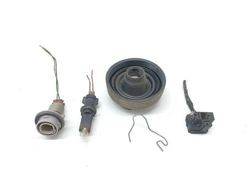Lampeholder NISSAN NAVARA NP300 (D40) 2.5 dCi 4WD (174 hp) 25456259