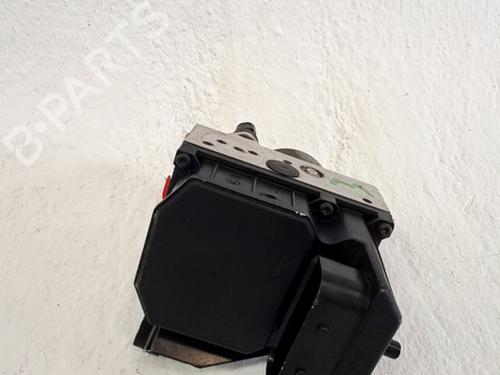 Used Control unit BMW 5 (E39) 520 i (170 hp) 29558947