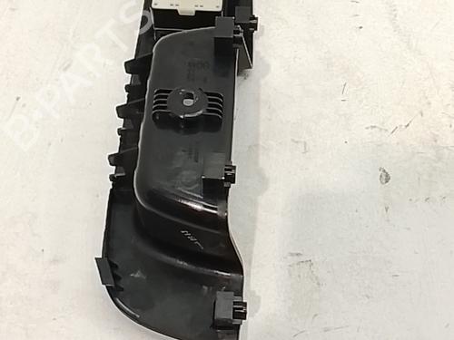 Left front window switch KIA CARENS III MPV (UN) 2.0 CRDi 140 | BP37592296I27 - Image 4