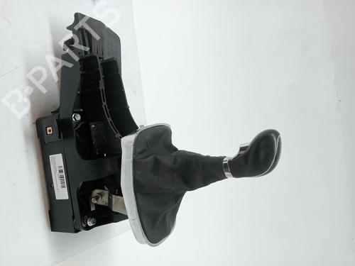 Used Gear lever OPEL INSIGNIA A (G09) 1.6 CDTi (68) (136 hp) 23976576