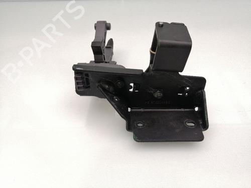 Used Hood lock VOLVO C70 II Convertible (542) D3 (150 hp) 23458043