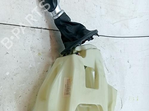 Used Gear lever KIA SPORTAGE III (SL) 1.7 CRDi (116 hp) 29229307