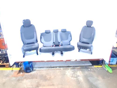 Setesett Setesett RENAULT CAPTUR I (J5_, H5_) 0.9 TCe 90 (90 hp) 33815415 33815415