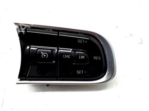 Used Switch FIAT 500e (332_) Elektro 3+1 (FA1) (118 hp) 30337846