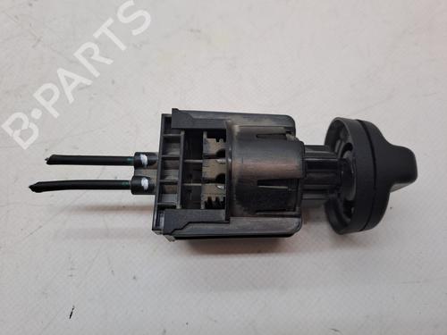 Used Headlight switch DACIA SANDERO II TCe 90 (B8M1, B8MA, B8AC) (90 hp) 23362387