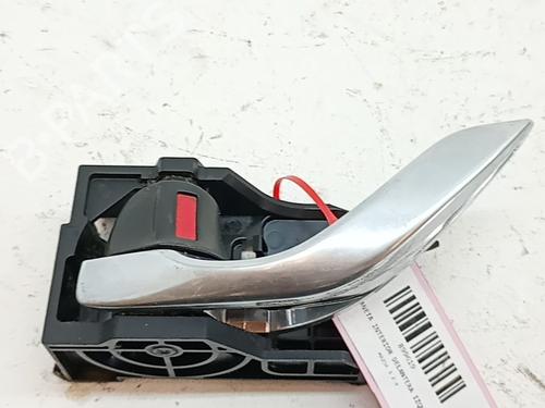 venstre-fortil-invendig-handtag-mazda-3-hatchback-van-bm-2015-2016-36036477 main image