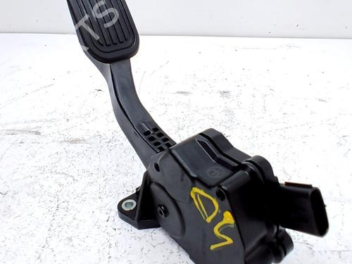 Pedal Pedal 39136997 39136997