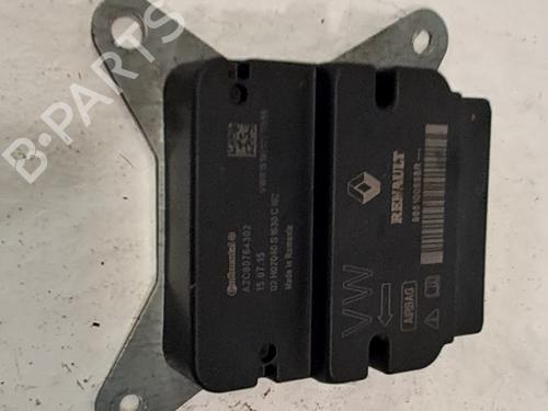 Used Electronic module Electronic module RENAULT TWINGO III (BCM_, BCA_) 0.9 TCe 90 (BCM9, BCM2) (90 hp) 33767695 33767695