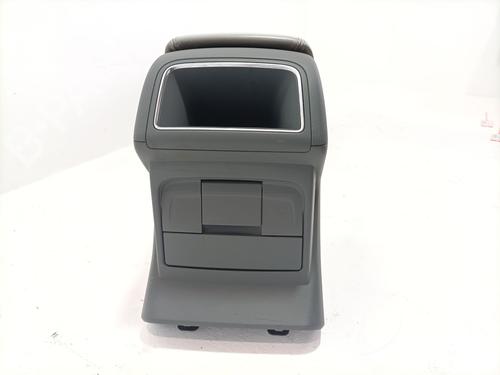 Armrest / Center console AUDI Q5 (8RB) 2.0 TDI | BP29228300I20 