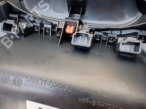 Middle console TOYOTA COROLLA Estate (_E21_) 1.8 Hybrid (ZWE211W) | BP33766922I22 - Image 2