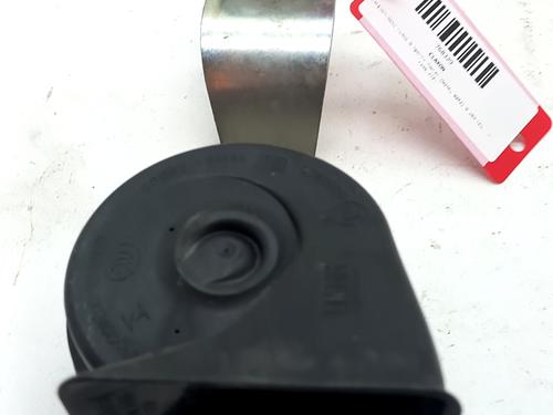 Horn MERCEDES-BENZ B-CLASS Sports Tourer (W246, W242) B 180 CDI / d (246.212) (109 hp) 32281430