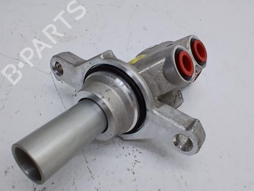 Used Brake master cylinder Brake master cylinder DACIA SANDERO III 1.0 TCe 90 (91 hp) 39740236 39740236