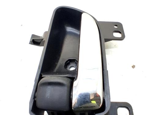 Venstre fortil invendig håndtag SUBARU LEGACY V Estate (BR) 2.0 D AWD (BRD) (150 hp) 32105806