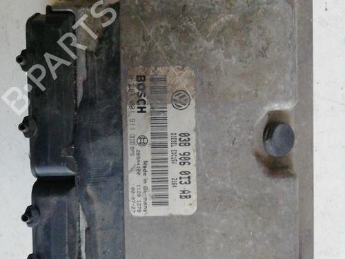 Used Engine control unit (ECU) VW GOLF IV (1J1) 1.6 (100 hp) 25458184