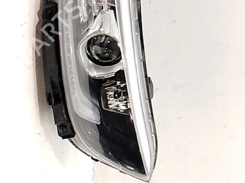 Used Right headlight Right headlight KIA STONIC (YB) 1.2 CVVT (84 hp) 34462031 34462031