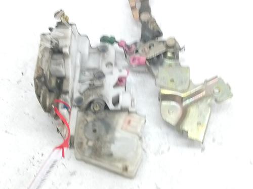 Used Rear right lock Rear right lock NISSAN PICK UP (D22) 2.5 dCi 4WD (133 hp) 35967789 35967789