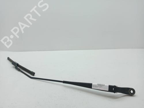 Used Front windshield wiper arm PEUGEOT 2008 I (CU_) 1.6 BlueHDi 120 (120 hp) 23352561