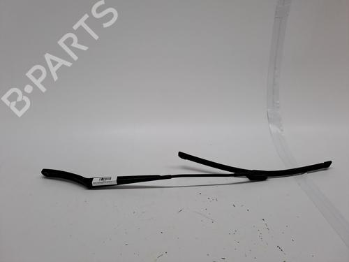 Used Front windshield wiper arm FORD FOCUS IV (HN) 2.3 ST EcoBoost (280 hp) 23363213