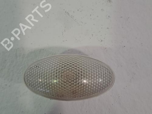 Used Right side indicator SUZUKI GRAND VITARA II (JT, TE, TD) 1.9 DDiS All-wheel Drive (JT419, TD44, JB419WD, JB419XD,... (129 hp) 26192722