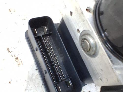 ABS pump FORD KUGA I 2.0 TDCi 4x4 | BP36767587M43 - Image 3