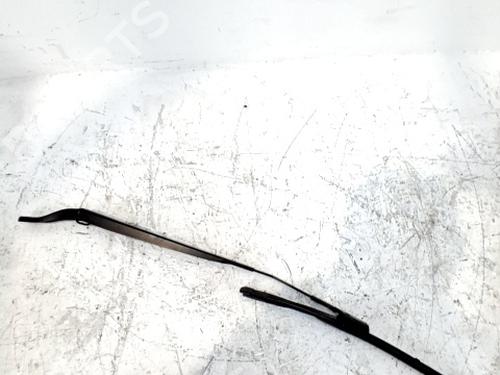 Used Front windshield wiper arm OPEL CORSA F (P2JO) CORSA-e (68) (136 hp) 30622418