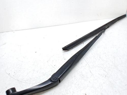 Used Front windshield wiper arm KIA CEED (CD) 1.0 T-GDI (120 hp) 30920467