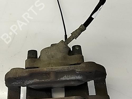 Used Right front brake caliper BMW 3 Touring (E46) 320 d (150 hp) 29876751