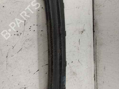 Used Front bumper reinforcement Front bumper reinforcement MAHINDRA XUV500 2.2 CRDe (140 hp) 40551284 40551284