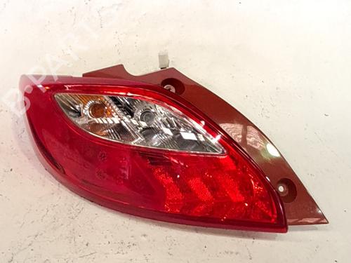 Used Left taillight Left taillight MAZDA 2 (DE_, DH_) 1.5 (DE5FS) (103 hp) 33768425 33768425