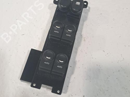Used Left front window switch HYUNDAI i30 (FD) 1.6 CRDi (116 hp) 25834240