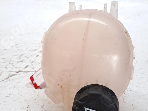 Used Expansion tank PEUGEOT 2008 II (UD_, US_, UY_, UJ_, UR_, UC_) 1.2 PureTech 100 (USHNK) (101 hp) 27653286