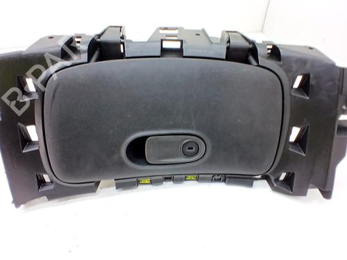 Used Glove box Glove box SMART FORTWO Coupe (453) electric drive / EQ (453.391) (56 hp) 33771815 33771815