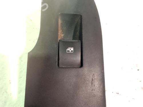 Used Right rear window switch CHEVROLET CAPTIVA (C100, C140) 2.0 D 4WD (150 hp) 31701317
