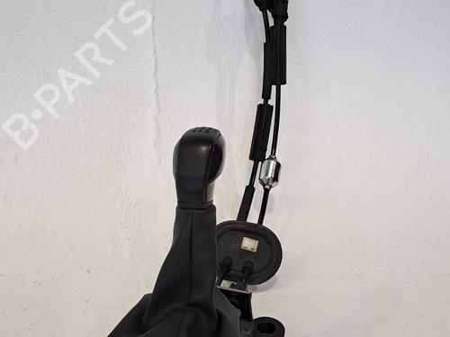 Used Gear lever PEUGEOT 208 I (CA_, CC_) 1.6 HDi / BlueHDi 75 (75 hp) 24240260