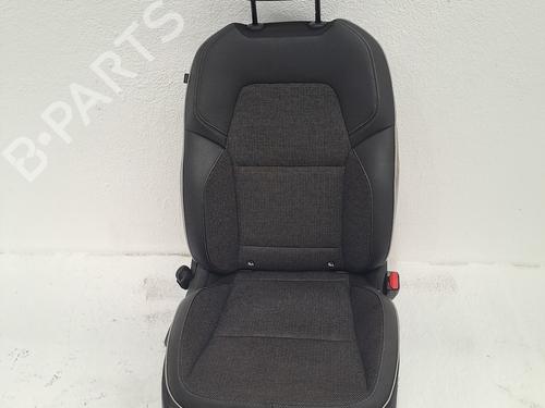 Used Right front seat RENAULT CAPTUR II (HF_) TCe 140 (HFN0) (140 hp) 27461744