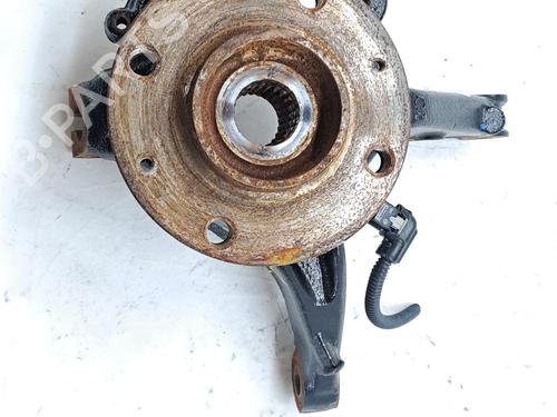Used Left front steering knuckle PEUGEOT 2008 II (UD_, US_, UY_, UJ_, UR_, UC_) 1.2 PureTech 100 (USHNK) (101 hp) 29228411