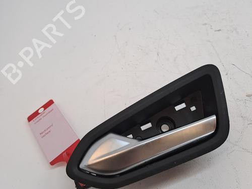 Used Front left interior door handle RENAULT CLIO V (B7_) 1.0 TCe 90 (B7MT) (91 hp) 25998772