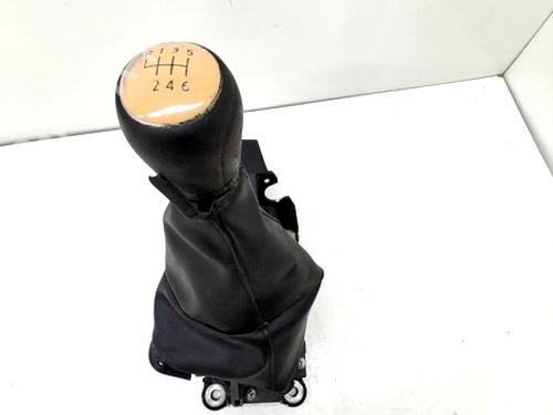 Used Gear lever NISSAN X-TRAIL II (T31) 2.0 dCi 4x4 (150 hp) 30622134