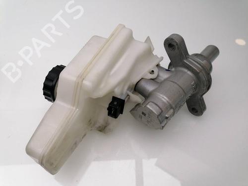 Used Brake master cylinder TOYOTA YARIS (_P21_, _PA1_, _PH1_) 1.5 (MXPA11) (125 hp) 23938705
