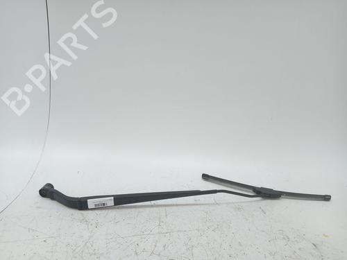 Used Front windshield wiper arm NISSAN X-TRAIL III (T32_, T32R, T32RR) 2.0 dCi (T32) (177 hp) 23368300