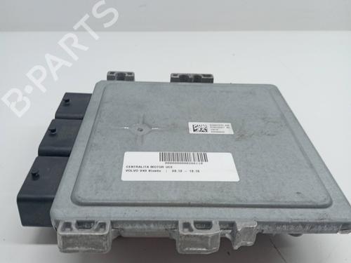 Used Engine control unit (ECU) VOLVO V40 Hatchback (525) D2 (114 hp) 23339867