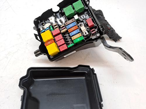 Sikringsdåse OPEL CROSSLAND X / CROSSLAND (P17, P2QO) 1.2 (75) (131 hp) 26492337