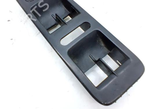 Used Mirror switch Mirror switch VW AMAROK (2HA, 2HB, S1B, S6B, S7A, S7B, AGD) 2.0 BiTDI (163 hp) 33815401 33815401