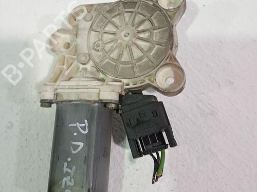 Used Left front window motor MERCEDES-BENZ C-CLASS T-Model (S203) C 200 CDI (203.207) (122 hp) 23373919
