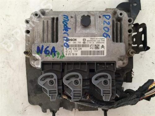 Used Engine control unit (ECU) PEUGEOT 206 Hatchback (2A/C) 1.4 HDi eco 70 (68 hp) 25459139