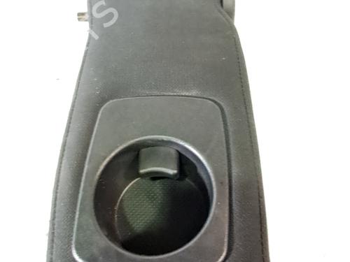 Koppholder/Gjenstandsholder MITSUBISHI PAJERO III (V7_W, V6_W) 3.2 Di-D (V68W) (160 hp) 32257973